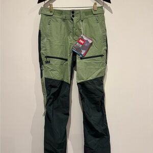 Helly Hansen women’s Olive and Black Cargo Pants